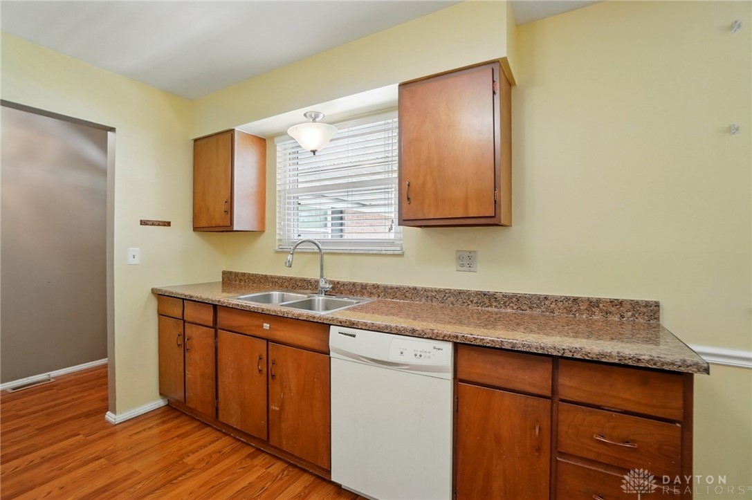 2873 Marigold Drive, Dayton, Ohio image 18