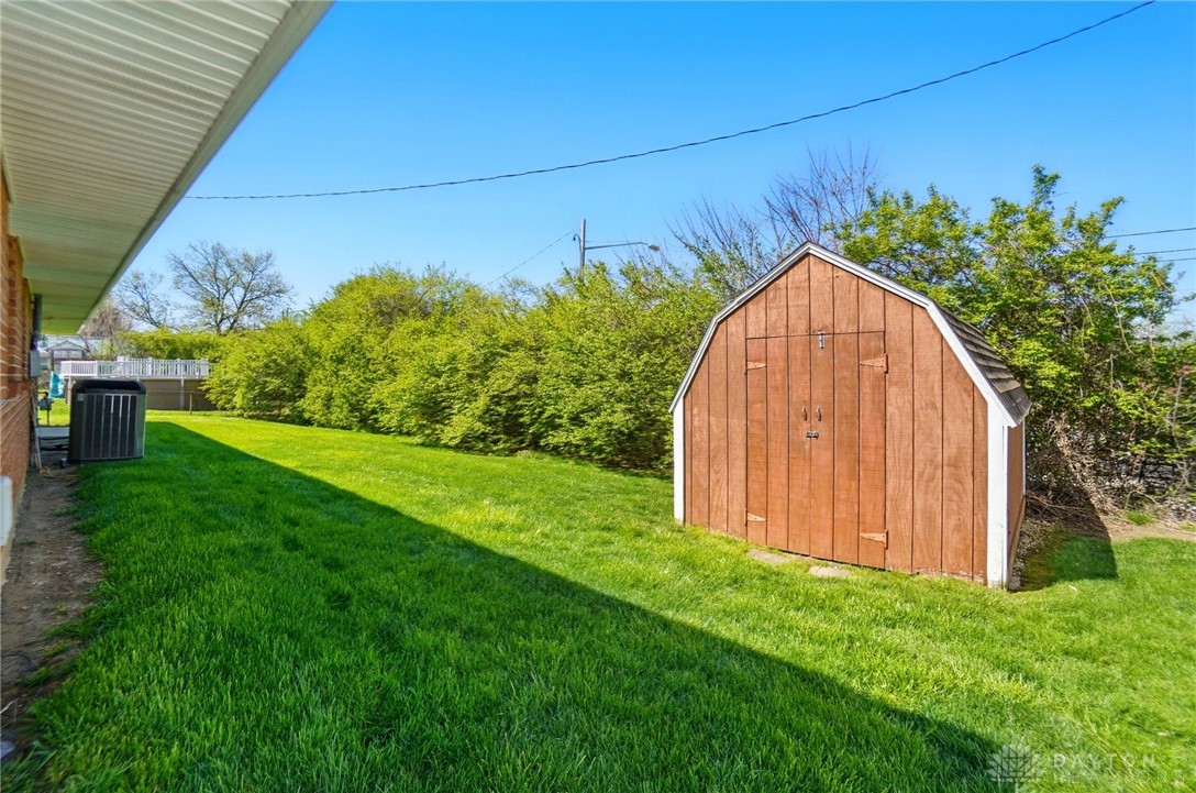 2873 Marigold Drive, Dayton, Ohio image 8