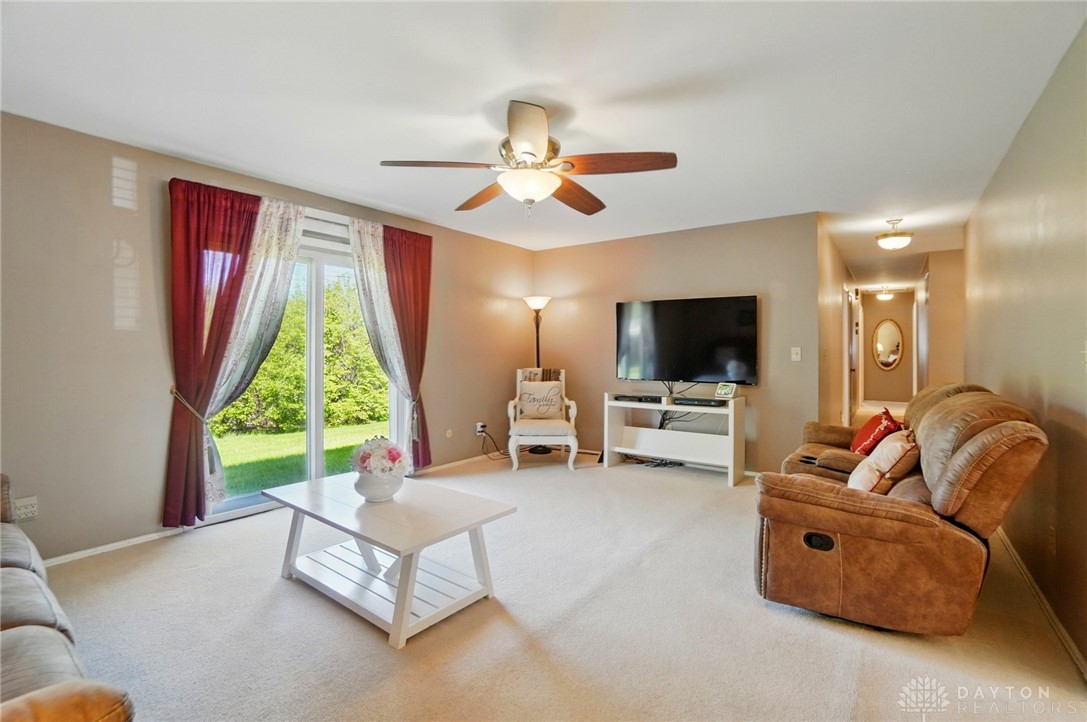 2873 Marigold Drive, Dayton, Ohio image 13