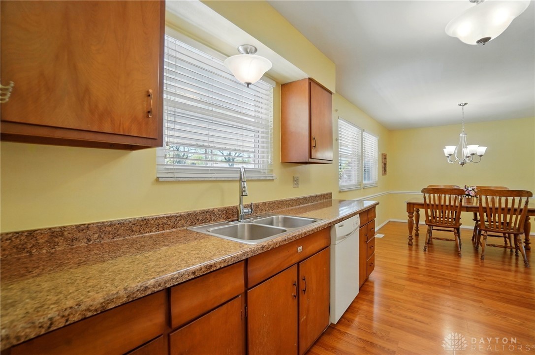 2873 Marigold Drive, Dayton, Ohio image 19