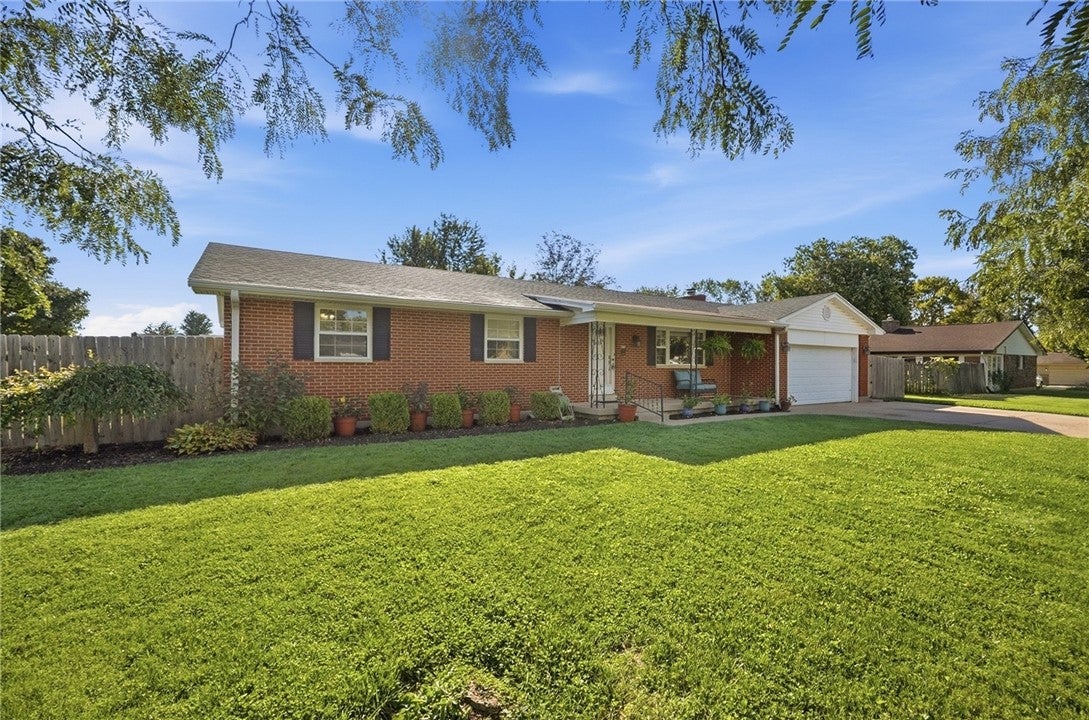 2348 Apricot Drive