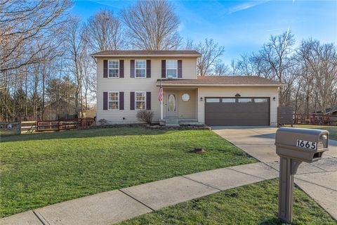 Photo of 1665 Lehmann Trail, Ross Twp, OH 45013 (MLS # 953595)