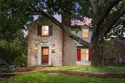 Photo of 557 Hathaway Road, Oakwood, OH 45419 (MLS # 957593)
