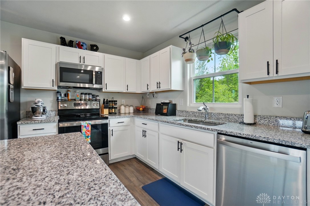 239 Ambassador Drive, Springfield, Ohio image 12