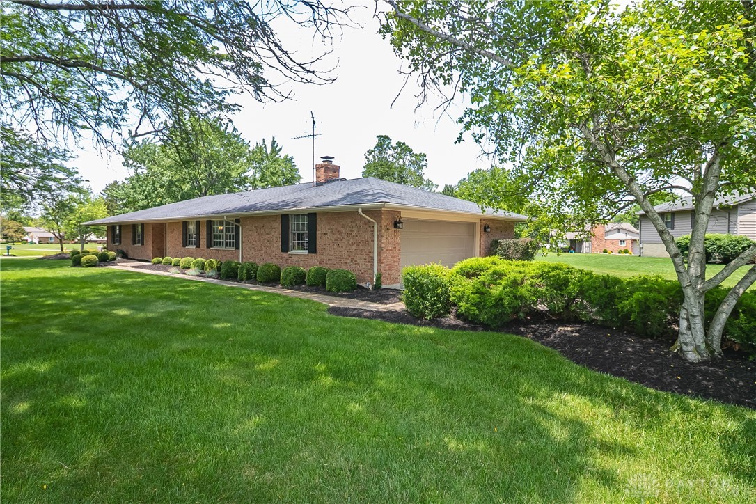 911 Pinecreek Drive, Dayton, Ohio image 38