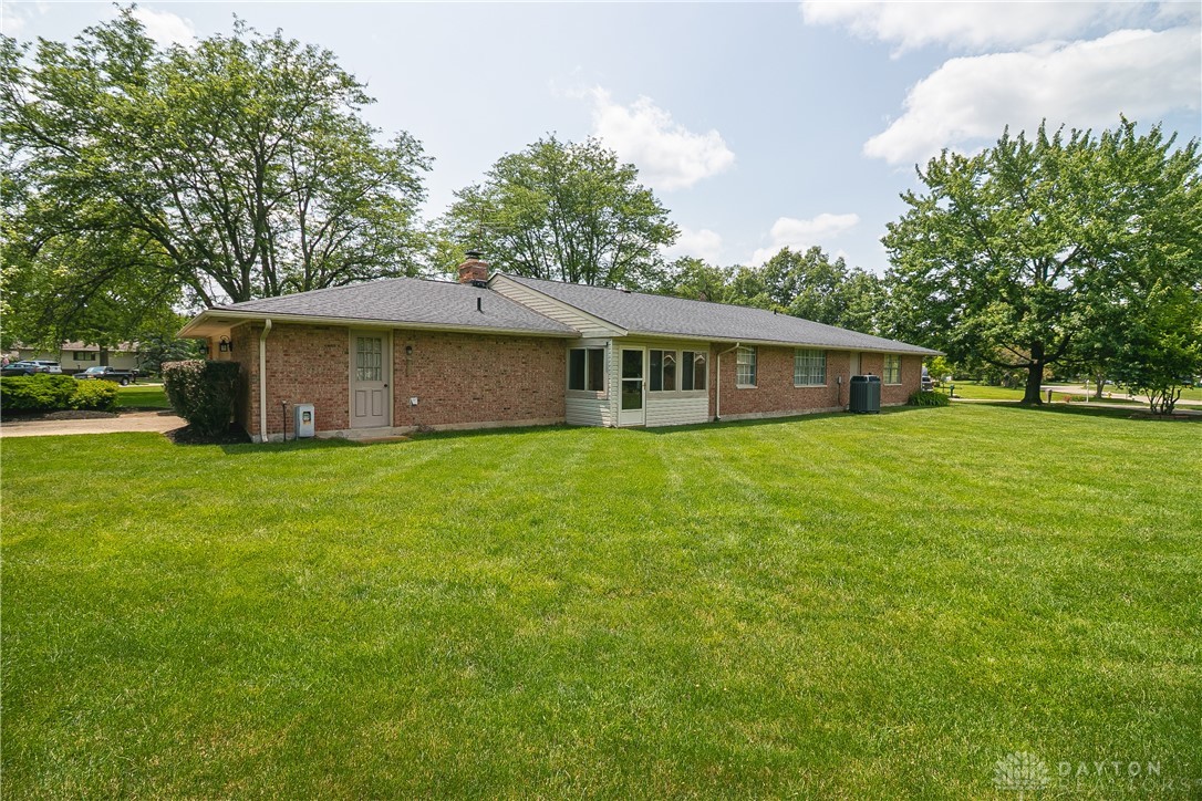 911 Pinecreek Drive, Dayton, Ohio image 40