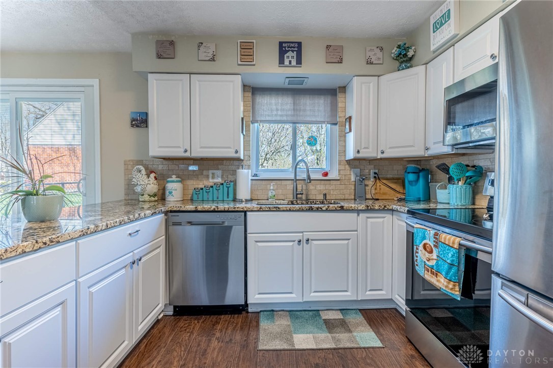 983 Gardner Road, Kettering, Ohio image 9