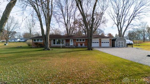 Photo of 6915 Troy-Sidney Road, Piqua, OH 45356 (MLS # 948694)