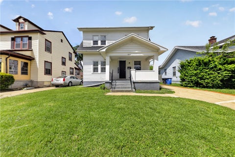 Homes For Sale - 805 Sunnyview Avenue<br/> Montgomery County, Dayton, OH 45406