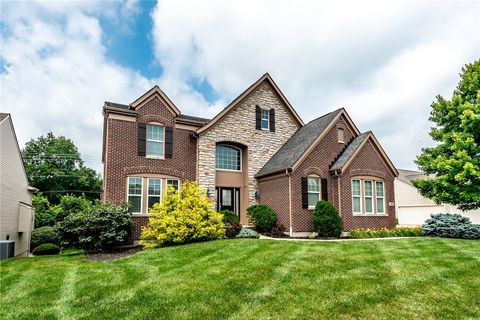 Photo of 1481 Shaker Run Boulevard, Turtlecreek Twp, OH 45036 (MLS # 961296)