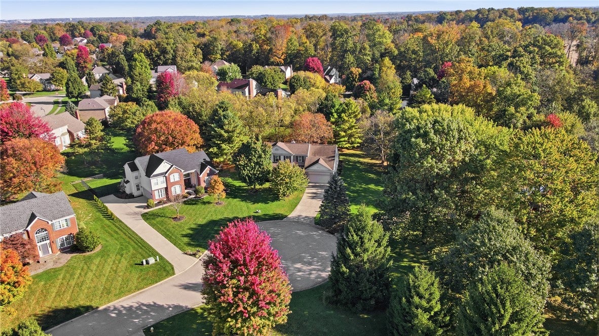 2865 Black Horse Court