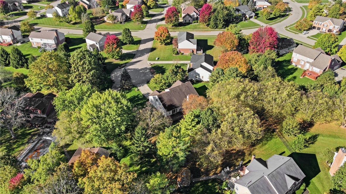 2865 Black Horse Court