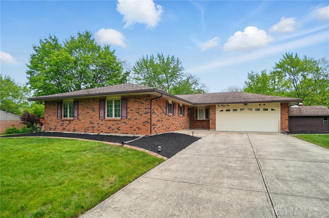 154 Saundra Court, Beavercreek, Ohio image 8