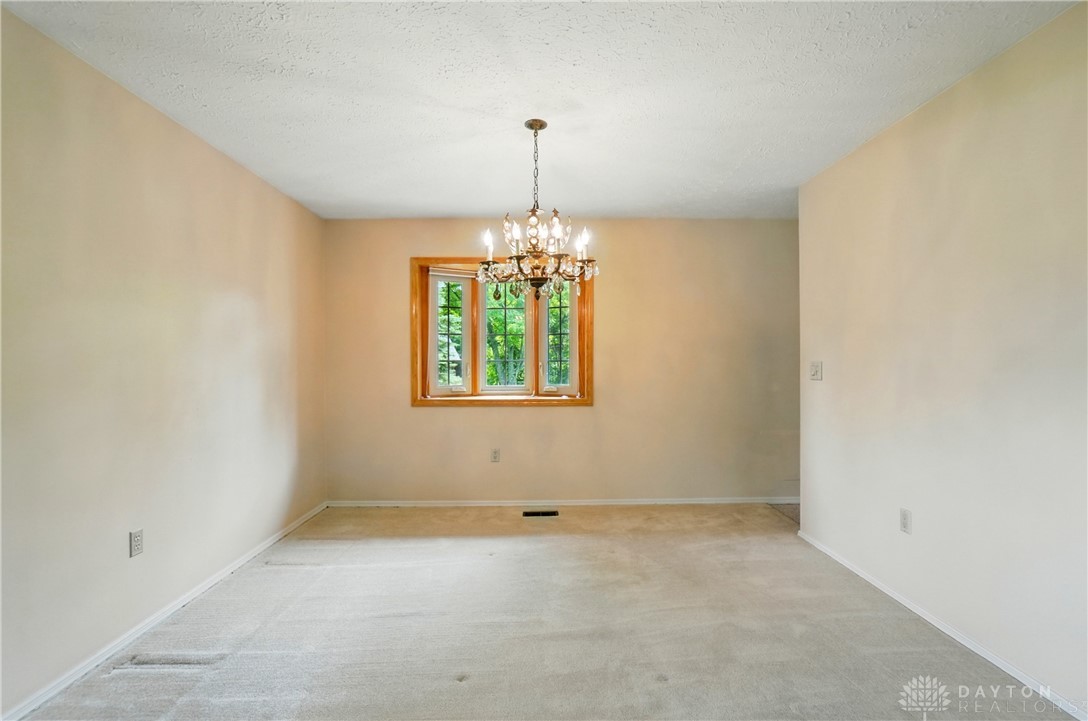154 Saundra Court, Beavercreek, Ohio image 17