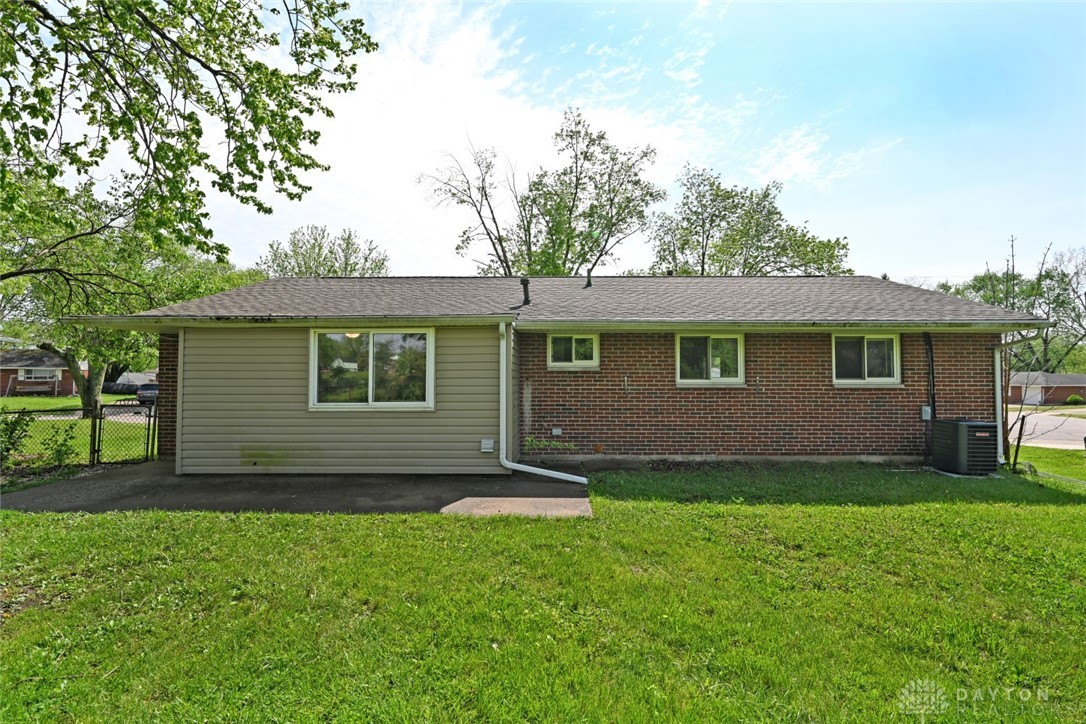 150 W Market Street, Springboro, Ohio image 31
