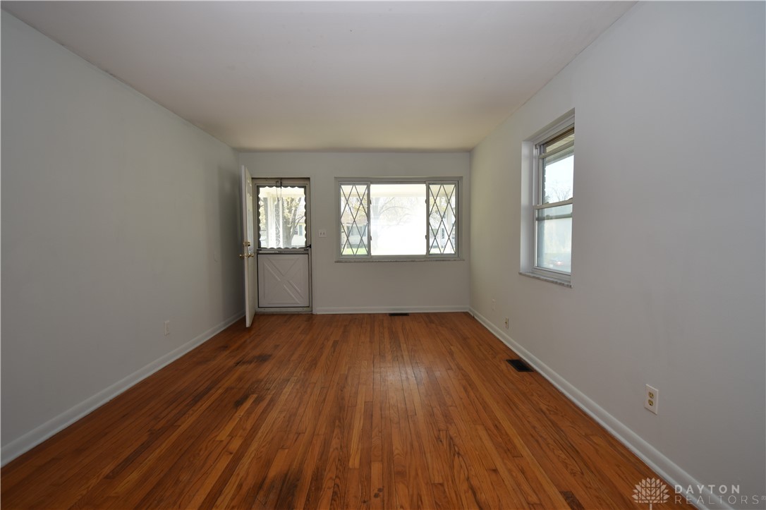 1109 Ansel Drive, Kettering, Ohio image 2