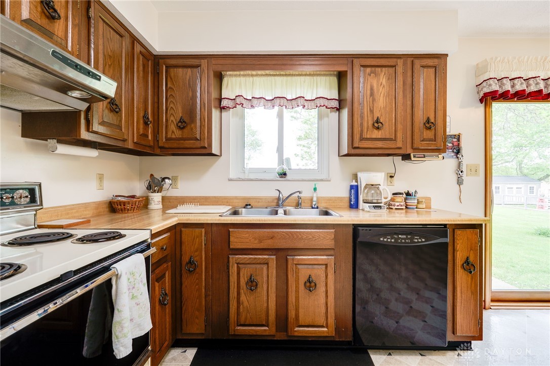 11237 Hemple Road, Farmersville, Ohio image 30