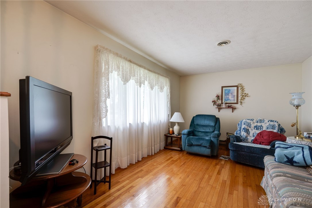 11237 Hemple Road, Farmersville, Ohio image 39