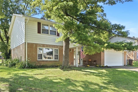 Photo of 418 Zimmer Drive, Fairborn, OH 45324 (MLS # 969037)