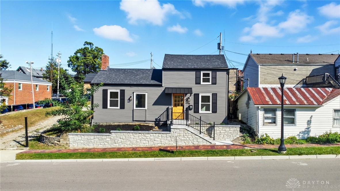 10 N Sycamore Street