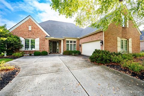 Photo of 1248 Club View Drive, Dayton, OH 45458 (MLS # 944442)