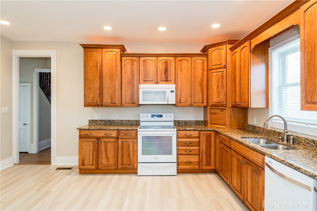 703 N Downing Street, Piqua, Ohio image 38