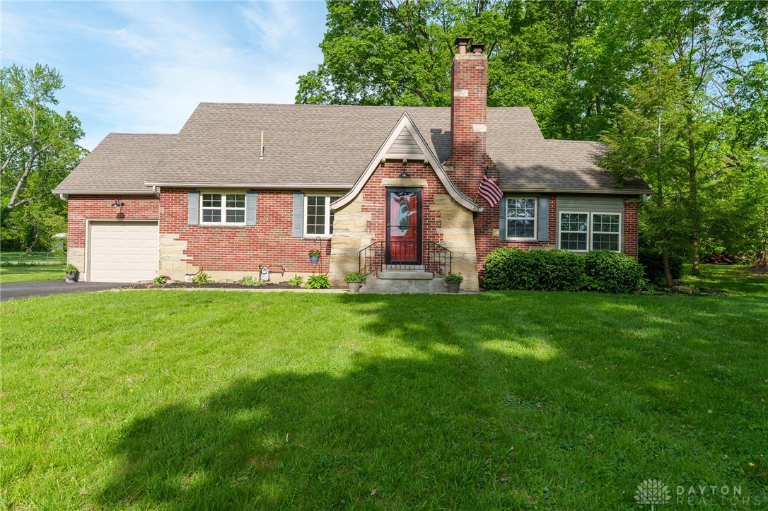 2182 La Grange Road, Beavercreek, Ohio image 2