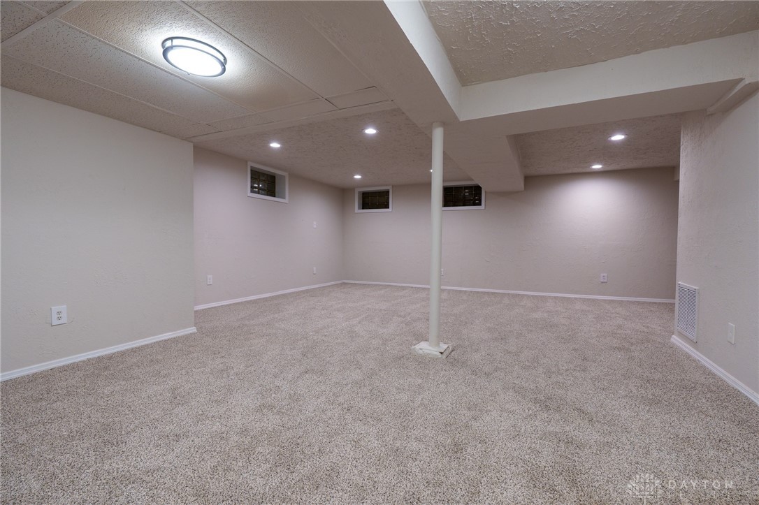 2182 La Grange Road, Beavercreek, Ohio image 34