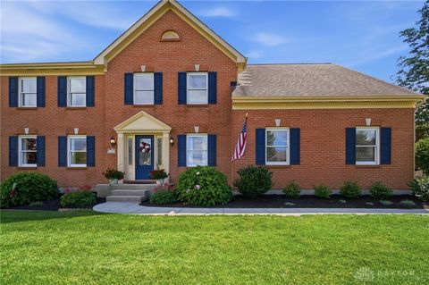 Homes For Sale - 6295 Stoneyford Court<br/> West Chester, OH 45069