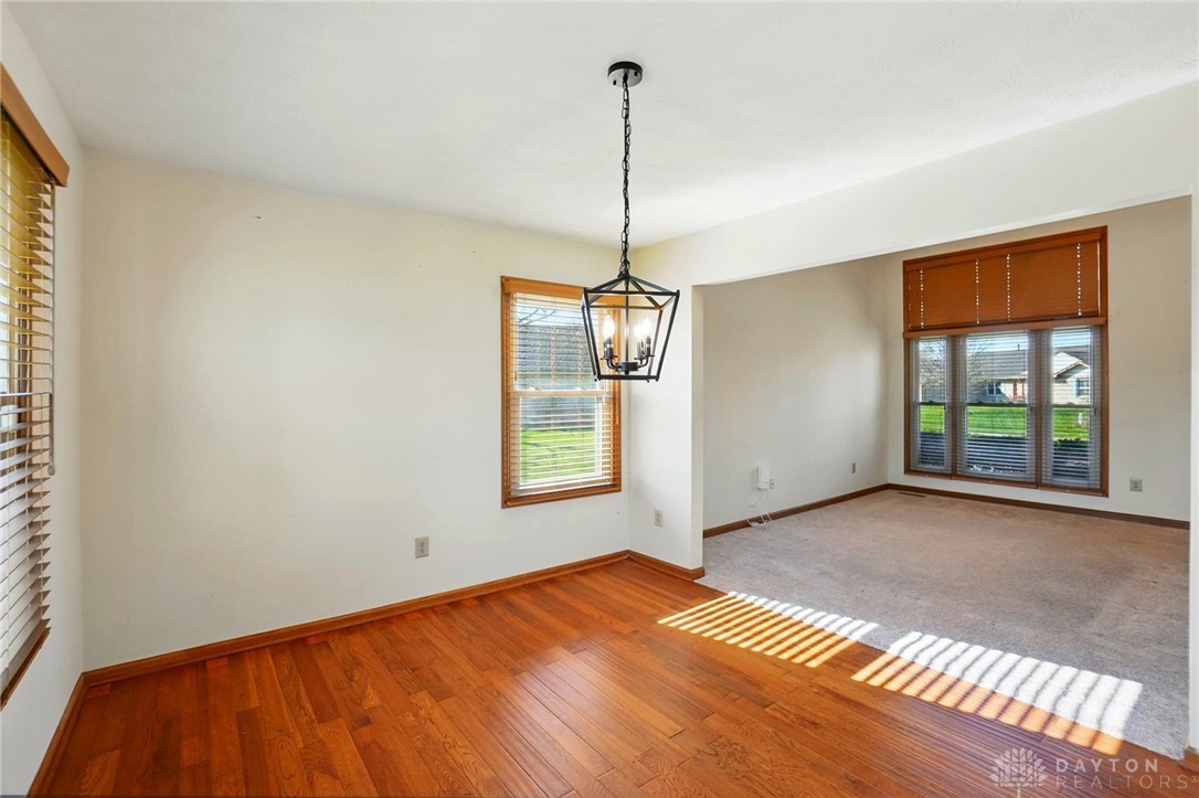 577 Autumn Creek Drive, Fairborn, Ohio image 6