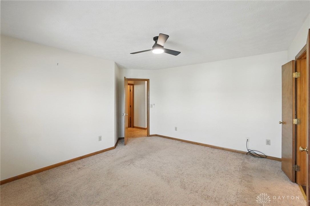 577 Autumn Creek Drive, Fairborn, Ohio image 17