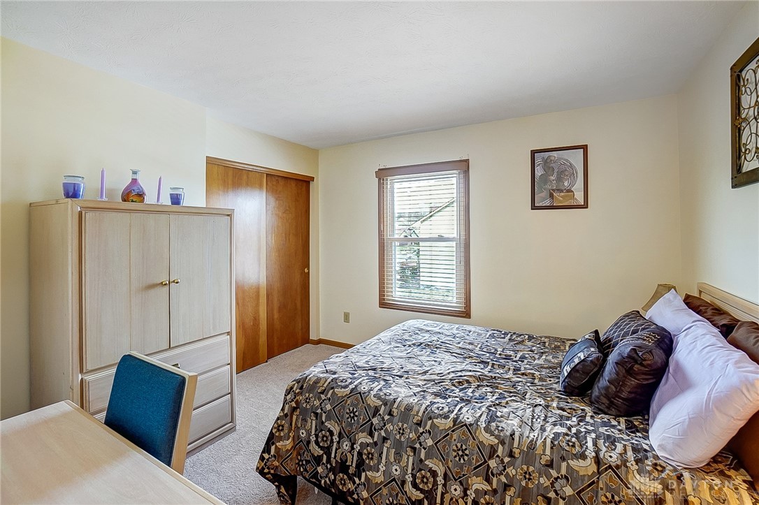 577 Autumn Creek Drive, Fairborn, Ohio image 16