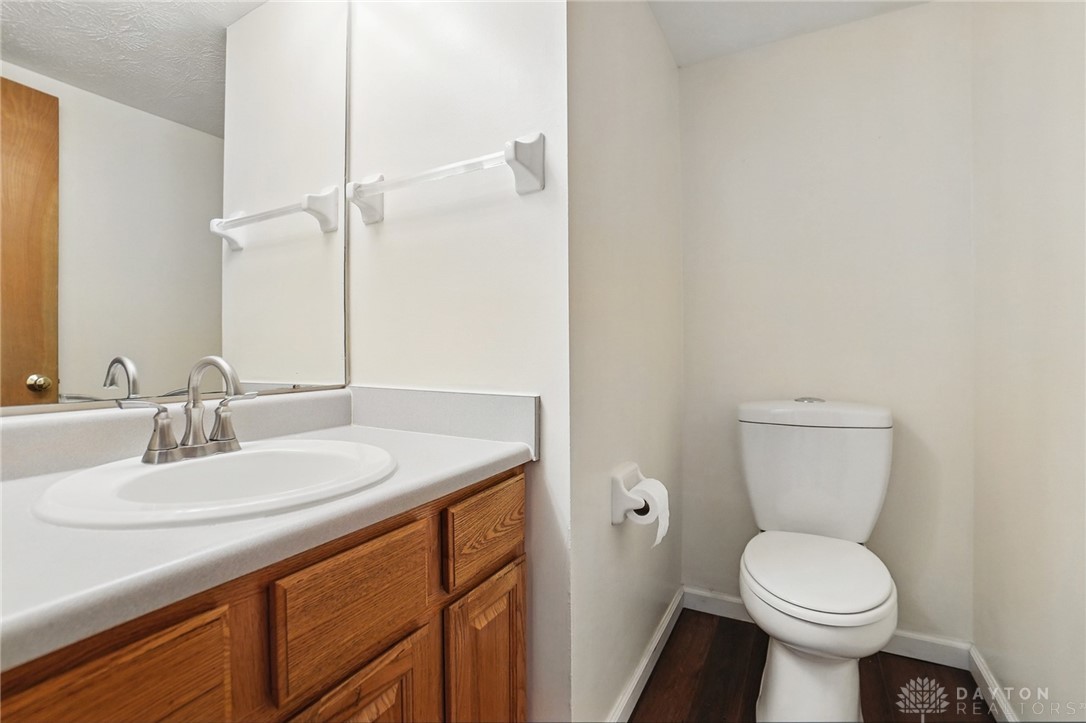 577 Autumn Creek Drive, Fairborn, Ohio image 16