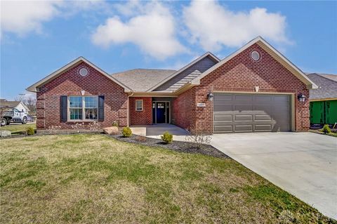 Photo of 1137 Auburn Street, Troy, OH 45373 (MLS # 928127)