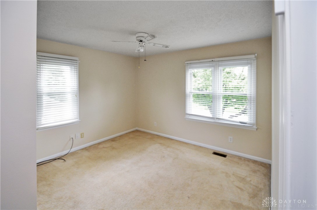 1393 Oaktree Drive, Greenville, Ohio image 17