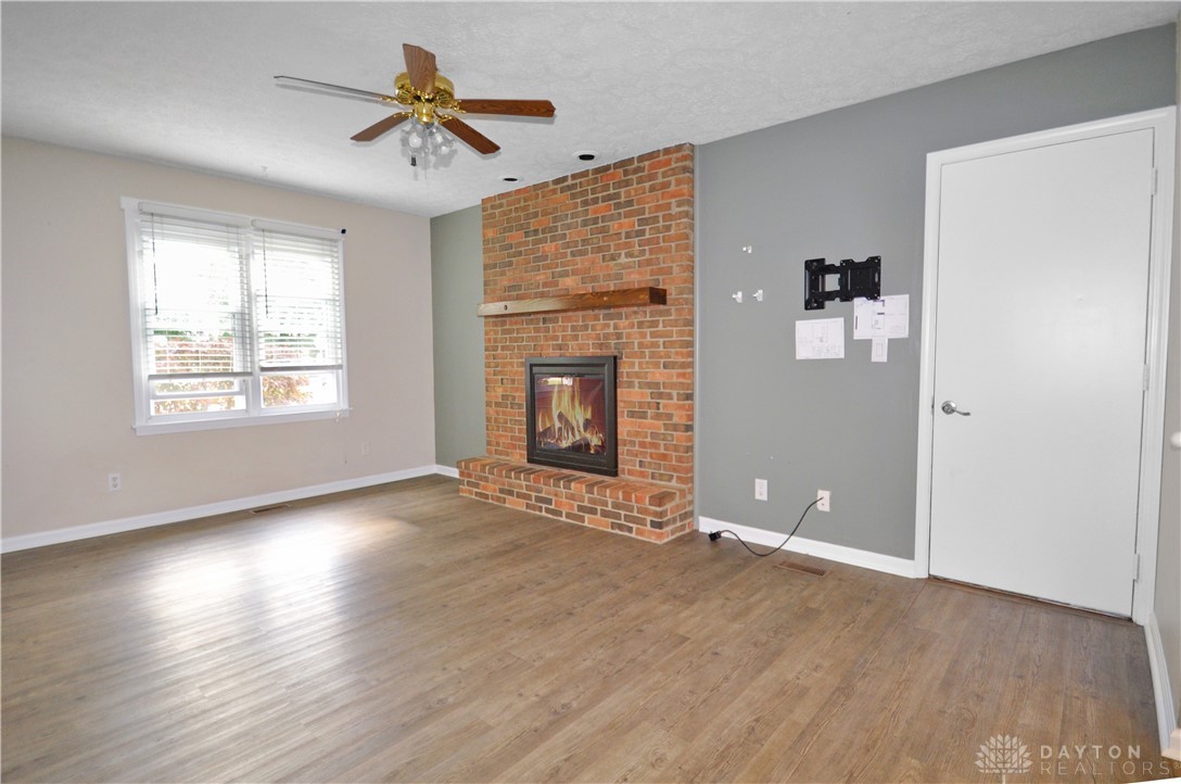 1393 Oaktree Drive, Greenville, Ohio image 9
