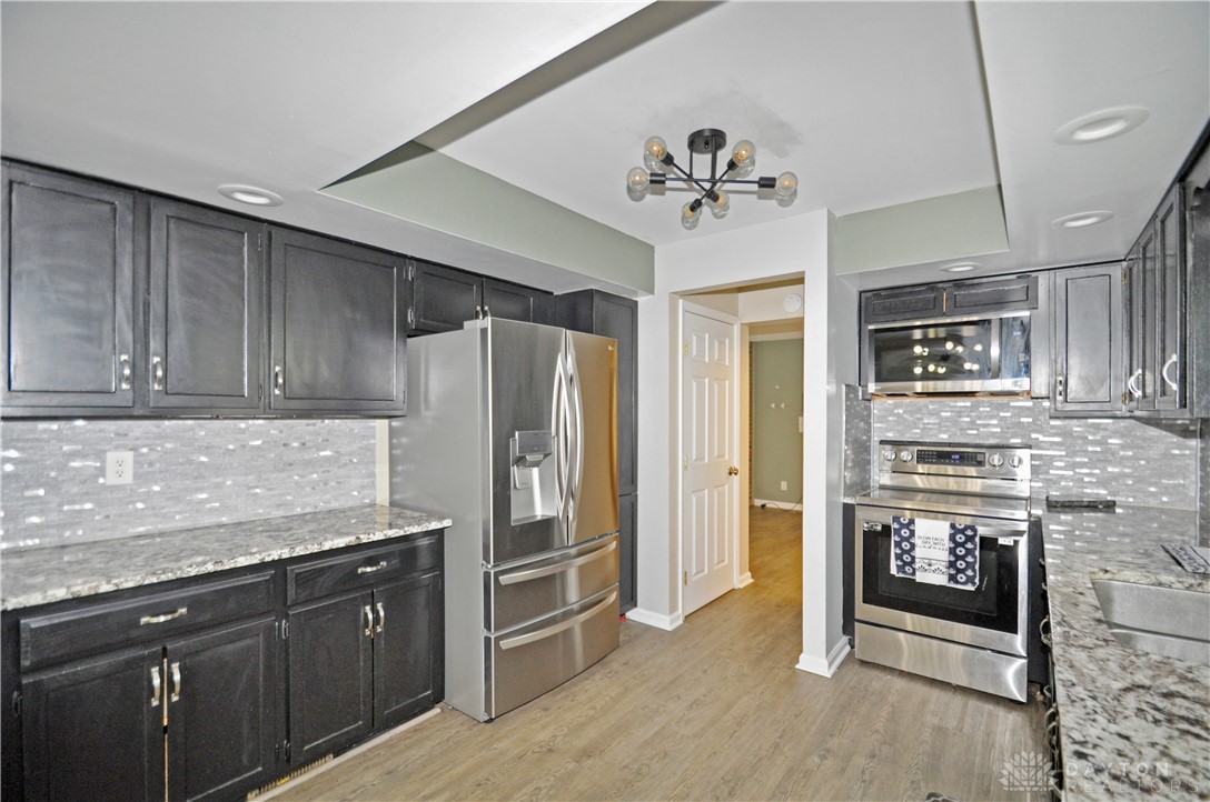 1393 Oaktree Drive, Greenville, Ohio image 7