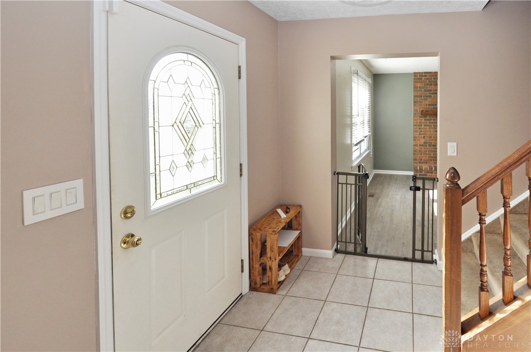 1393 Oaktree Drive, Greenville, Ohio image 2
