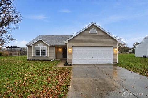 Photo of 7150 Country Walk Drive, Franklin, OH 45005 (MLS # 946776)