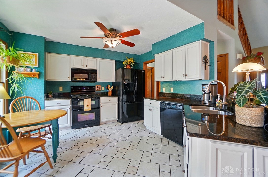2731 Walnut Ridge Drive, Troy, Ohio image 17