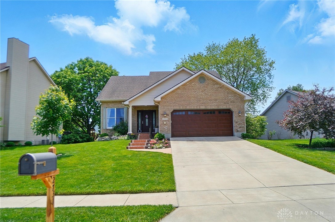 2731 Walnut Ridge Drive, Troy, Ohio image 1