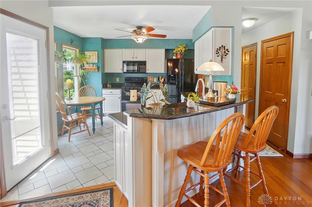2731 Walnut Ridge Drive, Troy, Ohio image 16