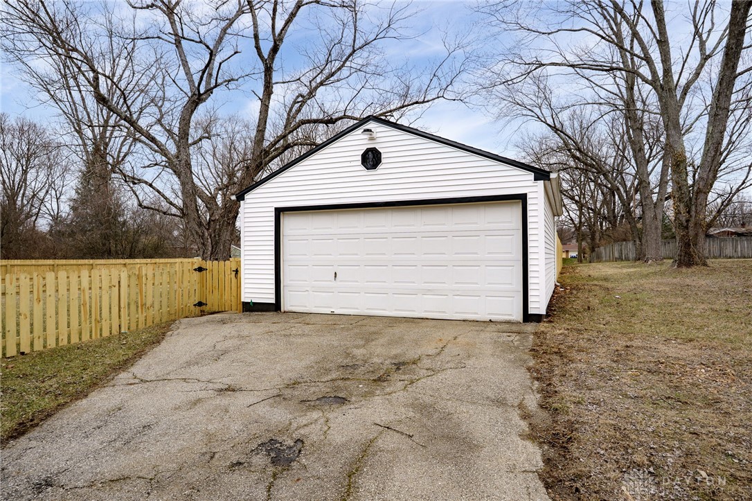 Beavercreek, Ohio 45434, United States, 3 Bedrooms Bedrooms, ,1 BathroomBathrooms,Residential,Pending,82853