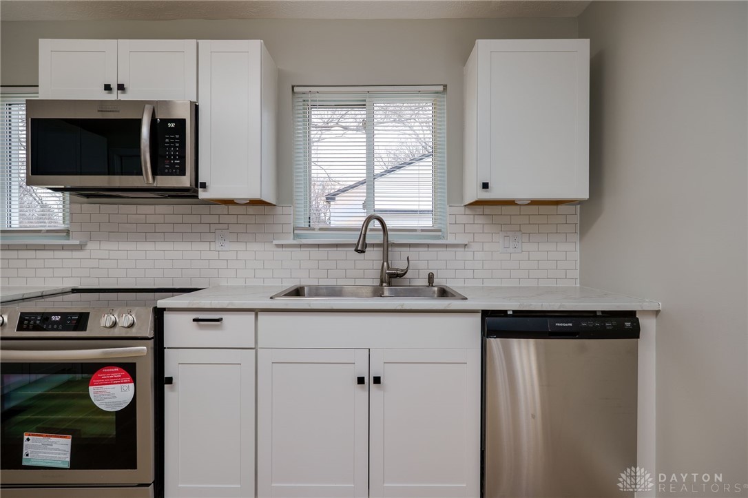 Beavercreek, Ohio 45434, United States, 3 Bedrooms Bedrooms, ,1 BathroomBathrooms,Residential,Pending,82853