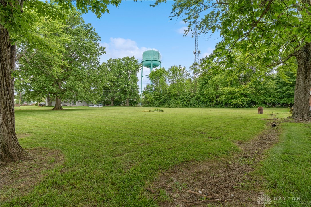 221 S Vine Street, Blanchester, Ohio image 37
