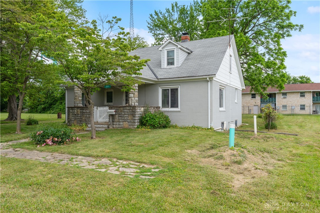 221 S Vine Street, Blanchester, Ohio image 46