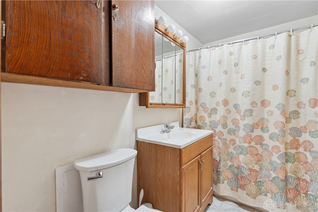 221 S Vine Street, Blanchester, Ohio image 19