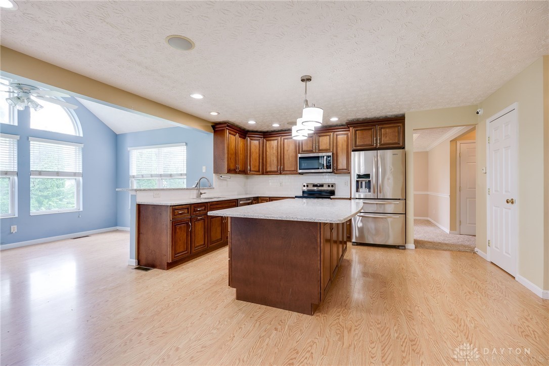 Beavercreek Twp, Ohio 45434, United States, 4 Bedrooms Bedrooms, ,4 BathroomsBathrooms,Residential,Active,175491