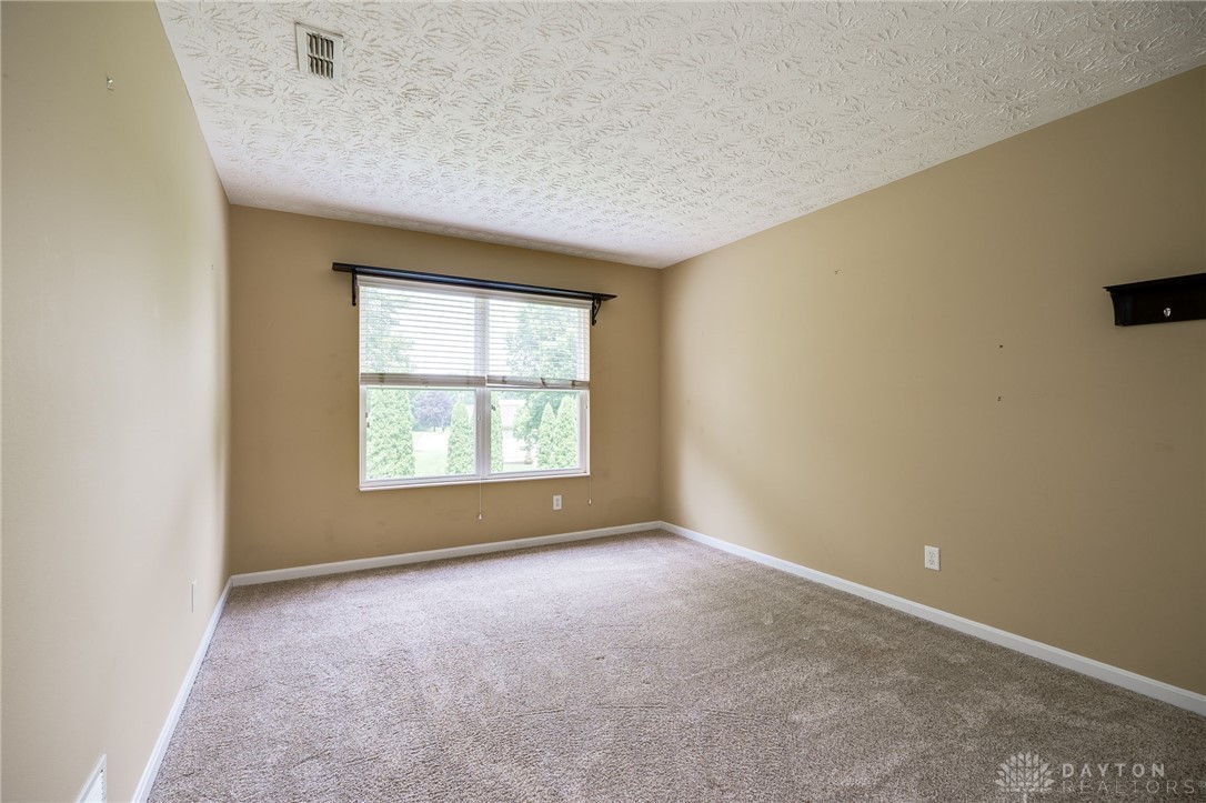 Beavercreek Twp, Ohio 45434, United States, 4 Bedrooms Bedrooms, ,4 BathroomsBathrooms,Residential,Active,175491