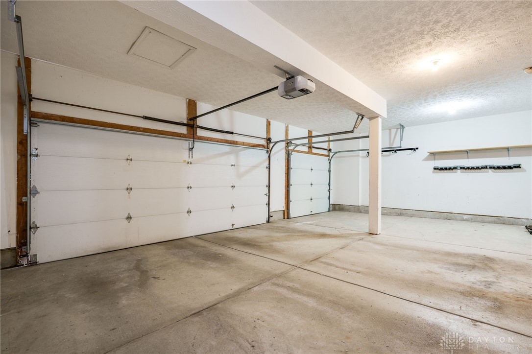 Beavercreek Twp, Ohio 45434, United States, 4 Bedrooms Bedrooms, ,4 BathroomsBathrooms,Residential,Active,175491